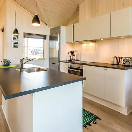 Semesterbostad Three-bedroom Holiday In Hørve