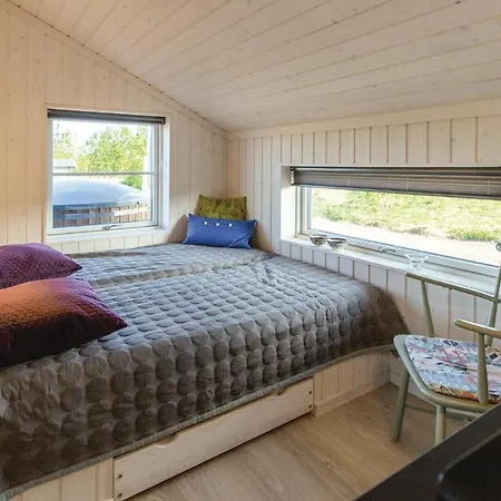 Three-bedroom Holiday In Semesterbostad Hørve