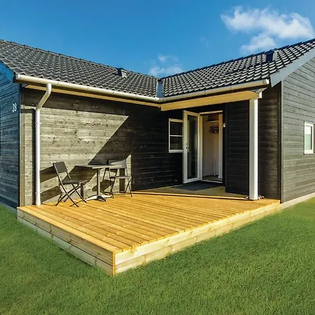 Three-bedroom Holiday In Semesterbostad